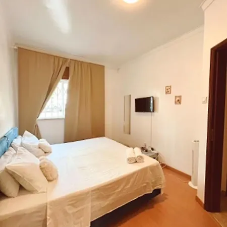New In Loures Quarto em Acomodações Particulares