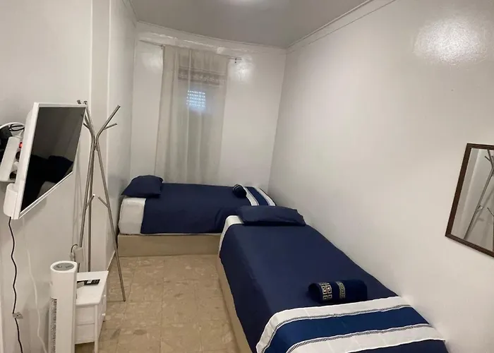 New In Loures Δωμάτια σε οικογενειακή κατοικία Lisboa